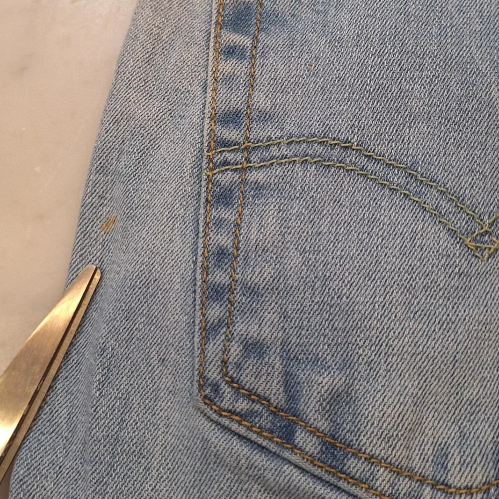 Levi's 511 Slim Fit Jeans Mens 36x30 (28) Blue LtWash Denim Casual Classic Pants